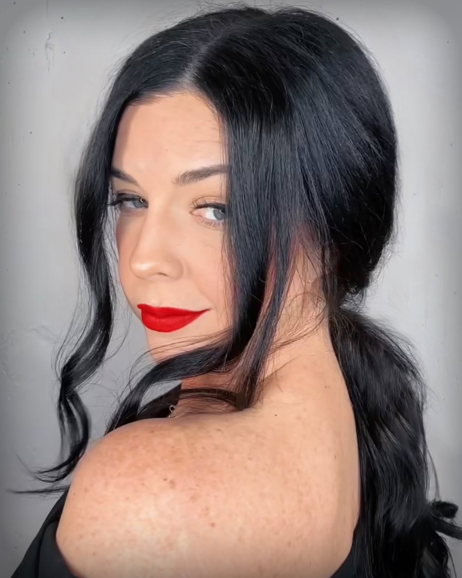 The Elevated Ponytail: A Quick & Easy Holiday Hair Tutorial