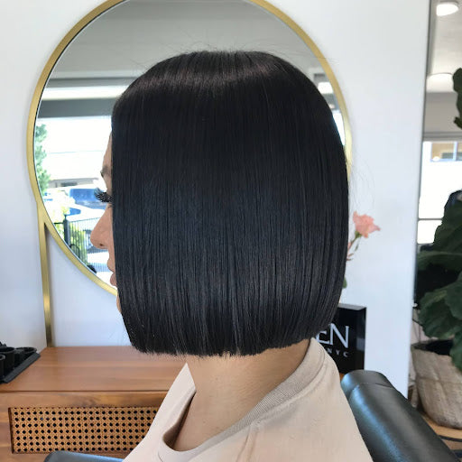 Your Anti-Frizz Toolkit—Pro Tools and Tips for Smooth, Sleek Styles